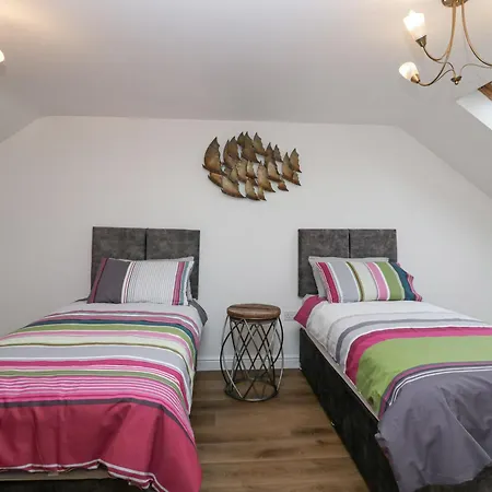 펜션 West Lakes Retreat
